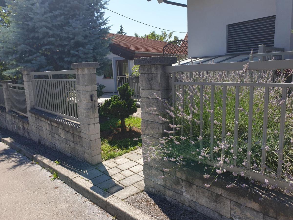 Studio Emma Ljubljana - Free Parking, Ac, Wifi Exterior foto
